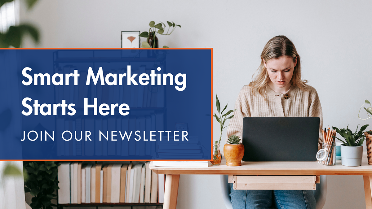 woman at screen doing newsletter marketing